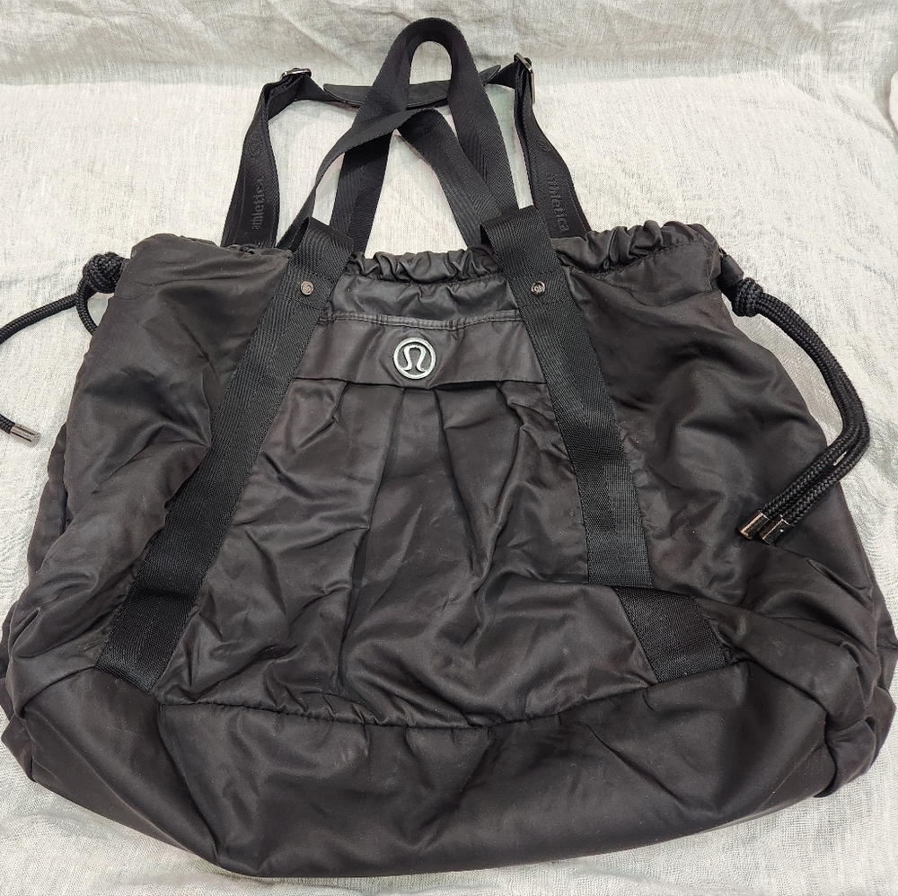 lululemon athletica Black Quilted Drawstring Tote